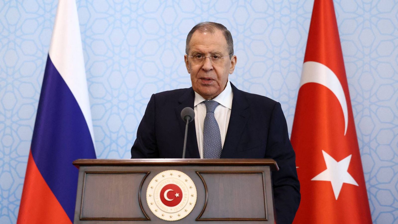 El ministro de Exteriores ruso, Sergei Lavrov, durante la rueda de prensa en Ankara junto a su homólogo turco