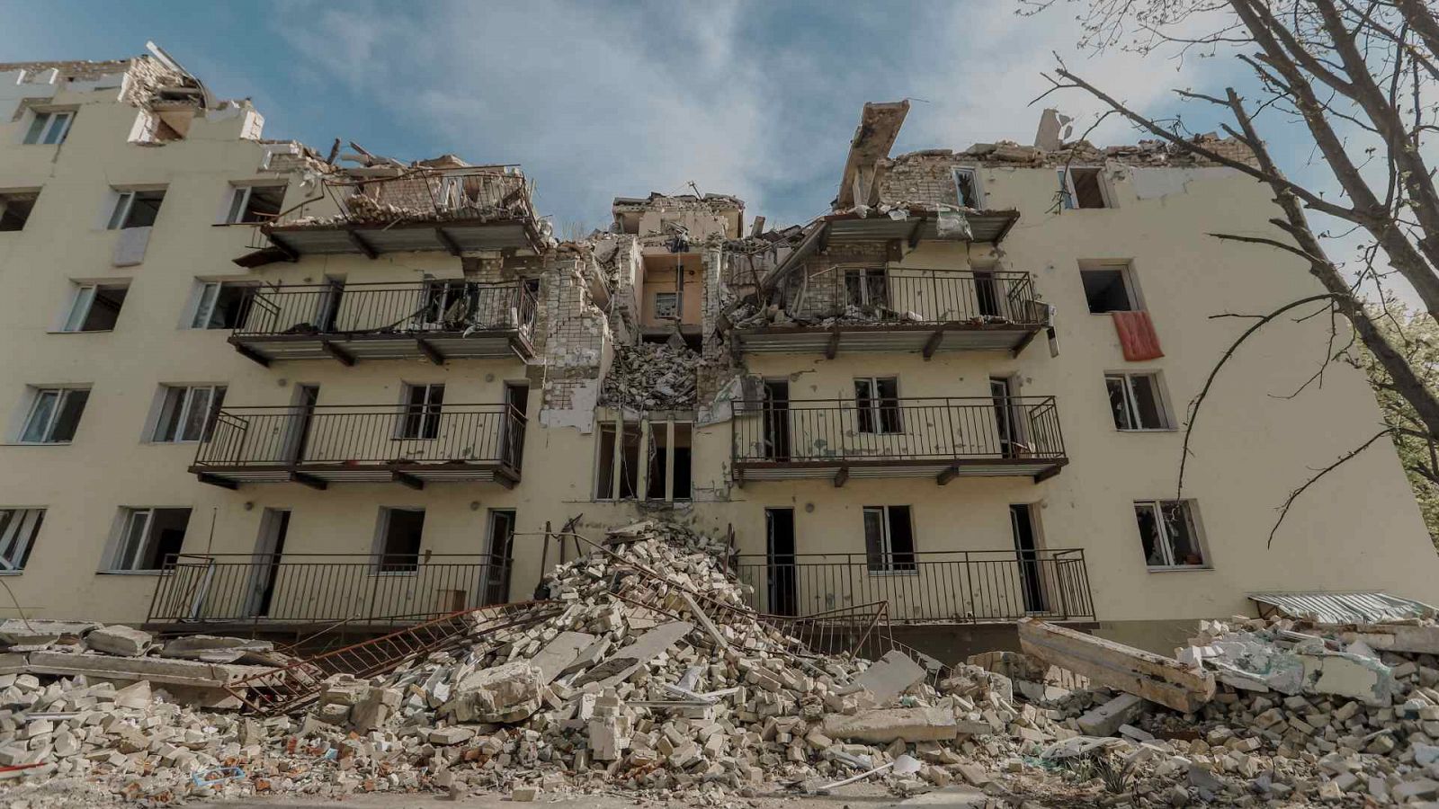 Un edificio destruido en Jersón.