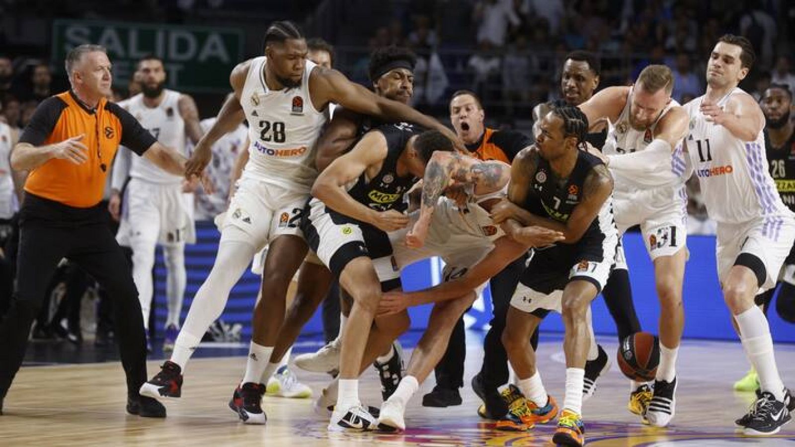 No haga primero Enredo Real Madrid - Partizan: monumental pelea al final del partido