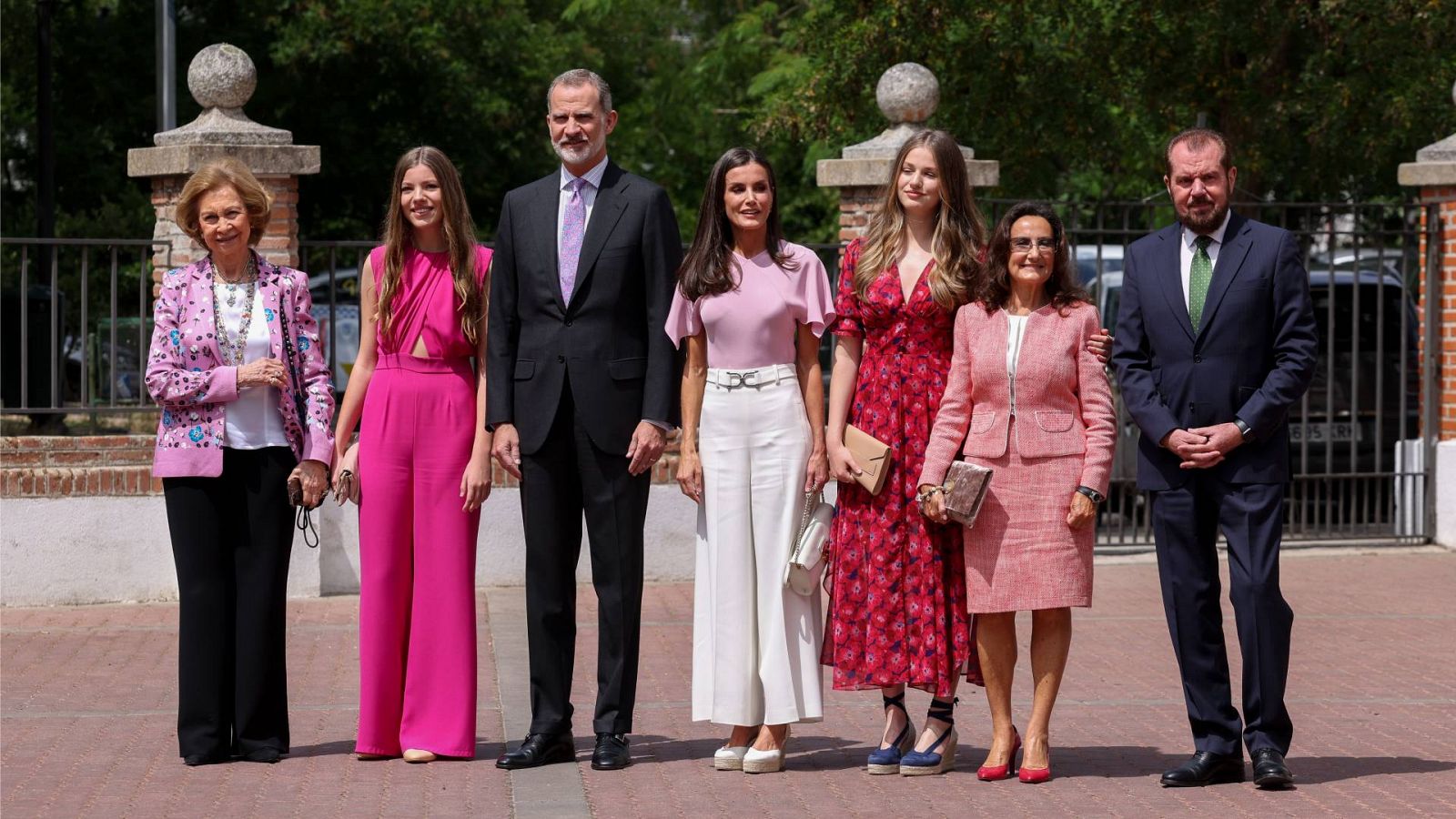 La infanta Sofía hace la confirmación en una ceremonia en la Parroquia de la Asunción de Nuestra Señora