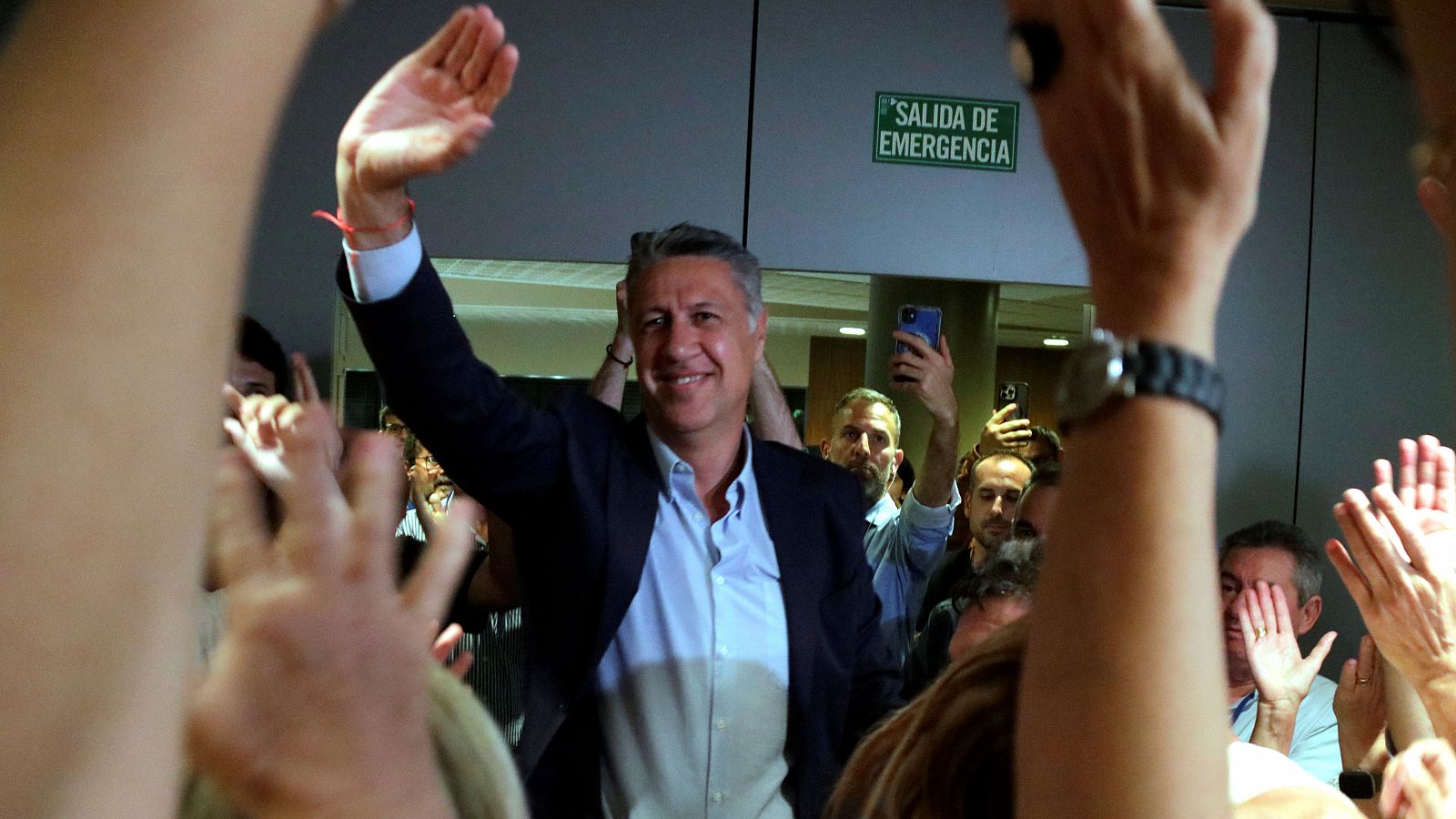 Xavier García Albiol celebra la victòria del PP per majoria absoluta a Badalona
