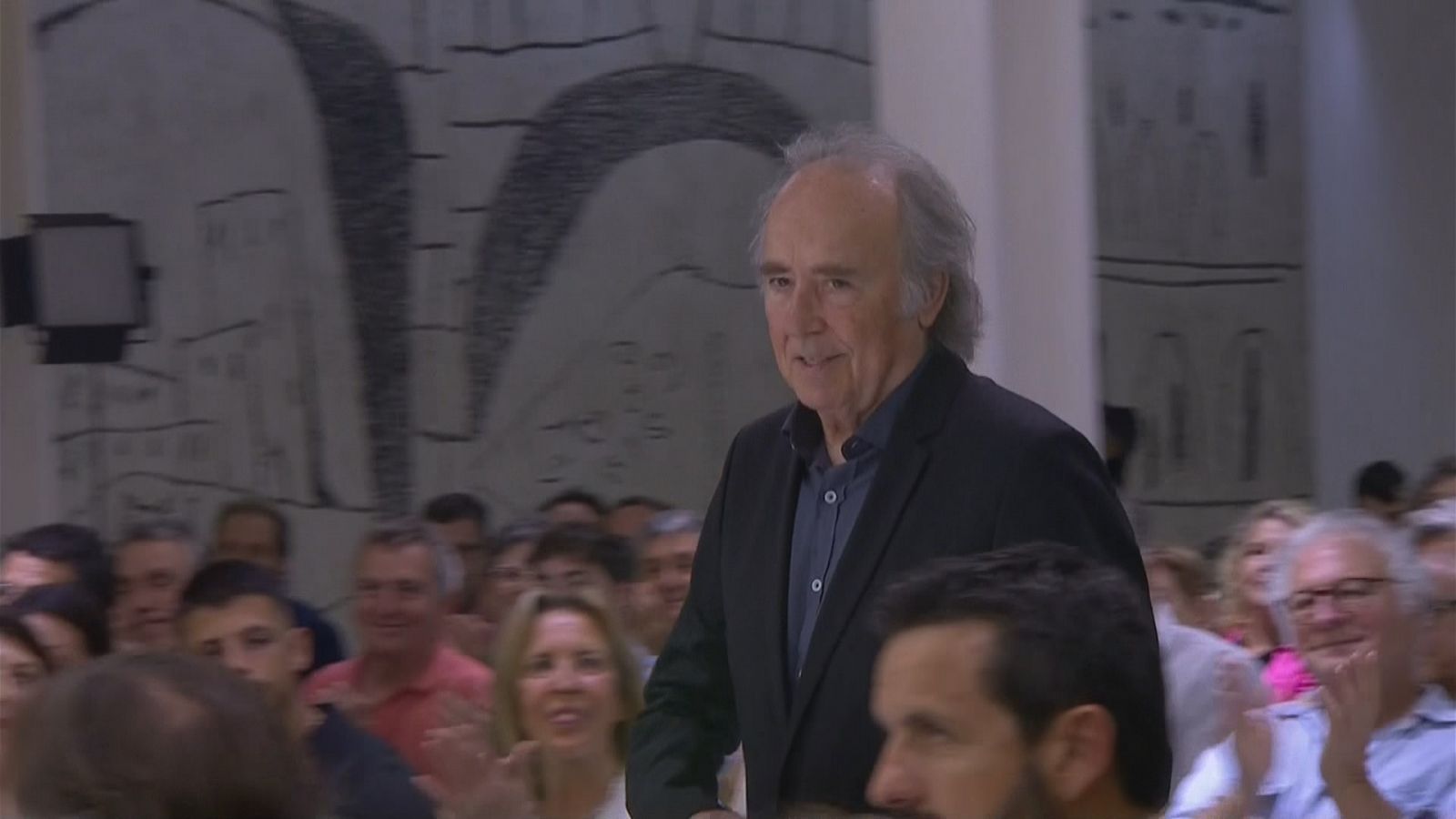 Joan Manuel Serrat a punt de rebre el Premi Nacional de Cultura 2023