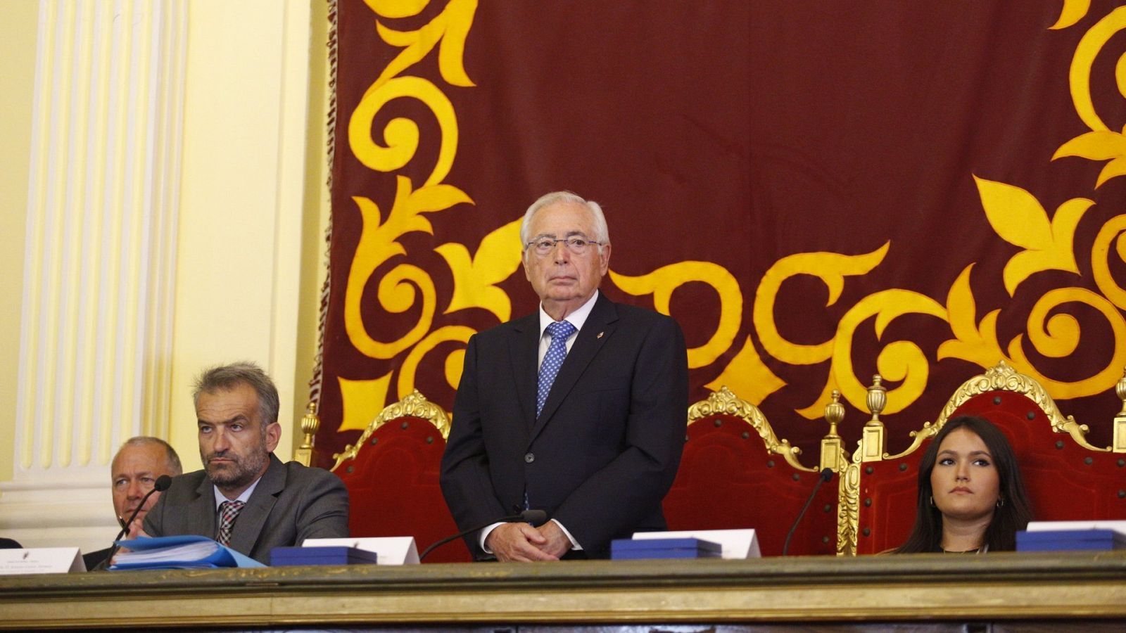 El nuevo presidente de Melilla, Juan José Imbroda, durante el pleno