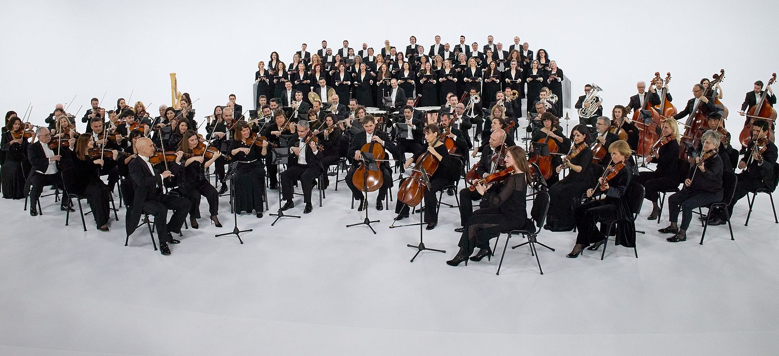 Orquesta y Coro RTVE.