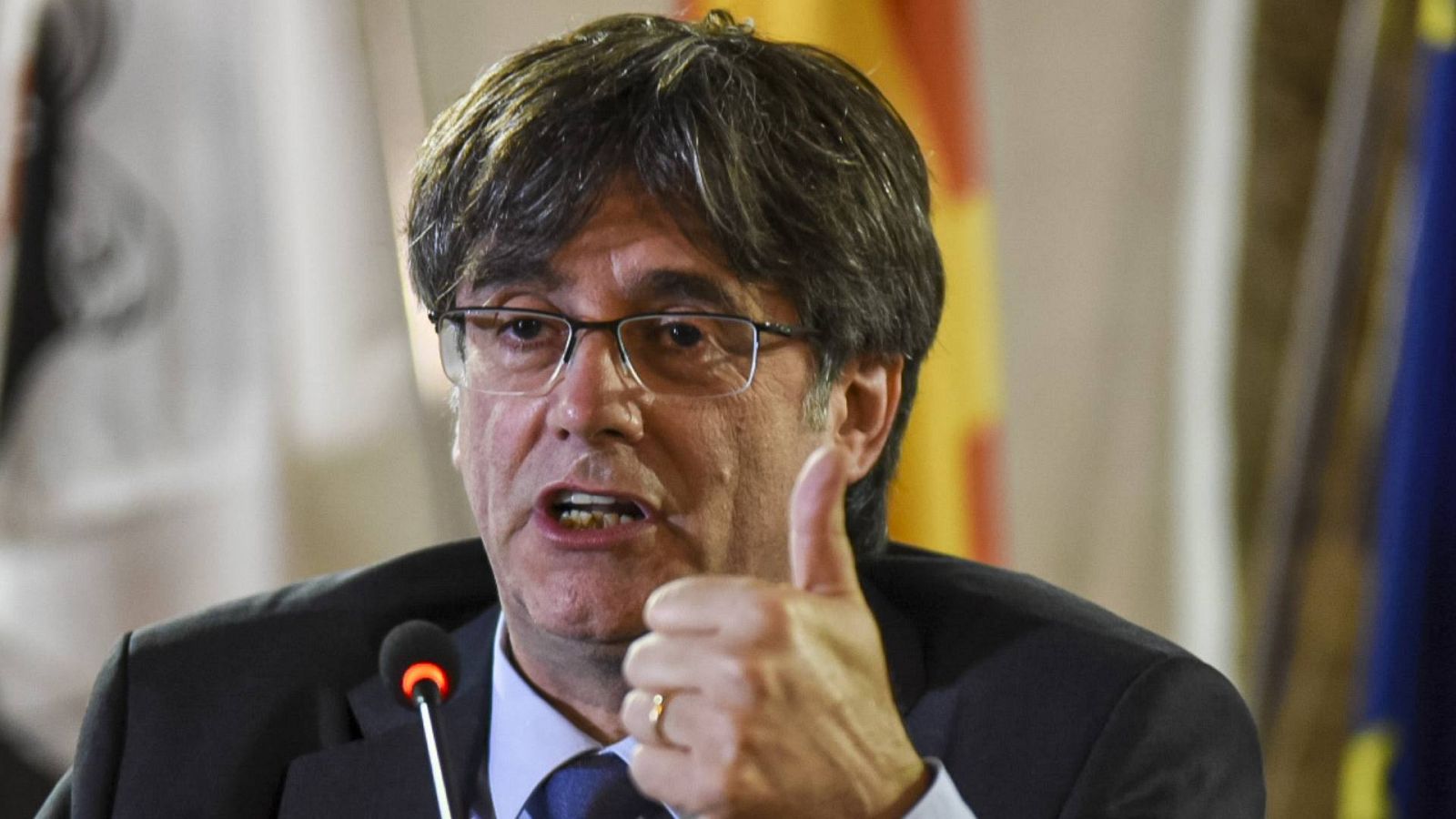 Puigdemont condiciona su apoyo a Sánchez a la resolución del "conflicto" catalán