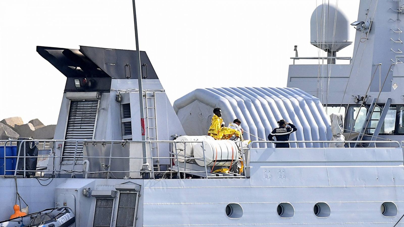 Un barco de rescate francés en Calais, tras rescatar a varios migrantes en el Canal de la Mancha, este 12 de agosto. Fuente: Reuters/Colaborador