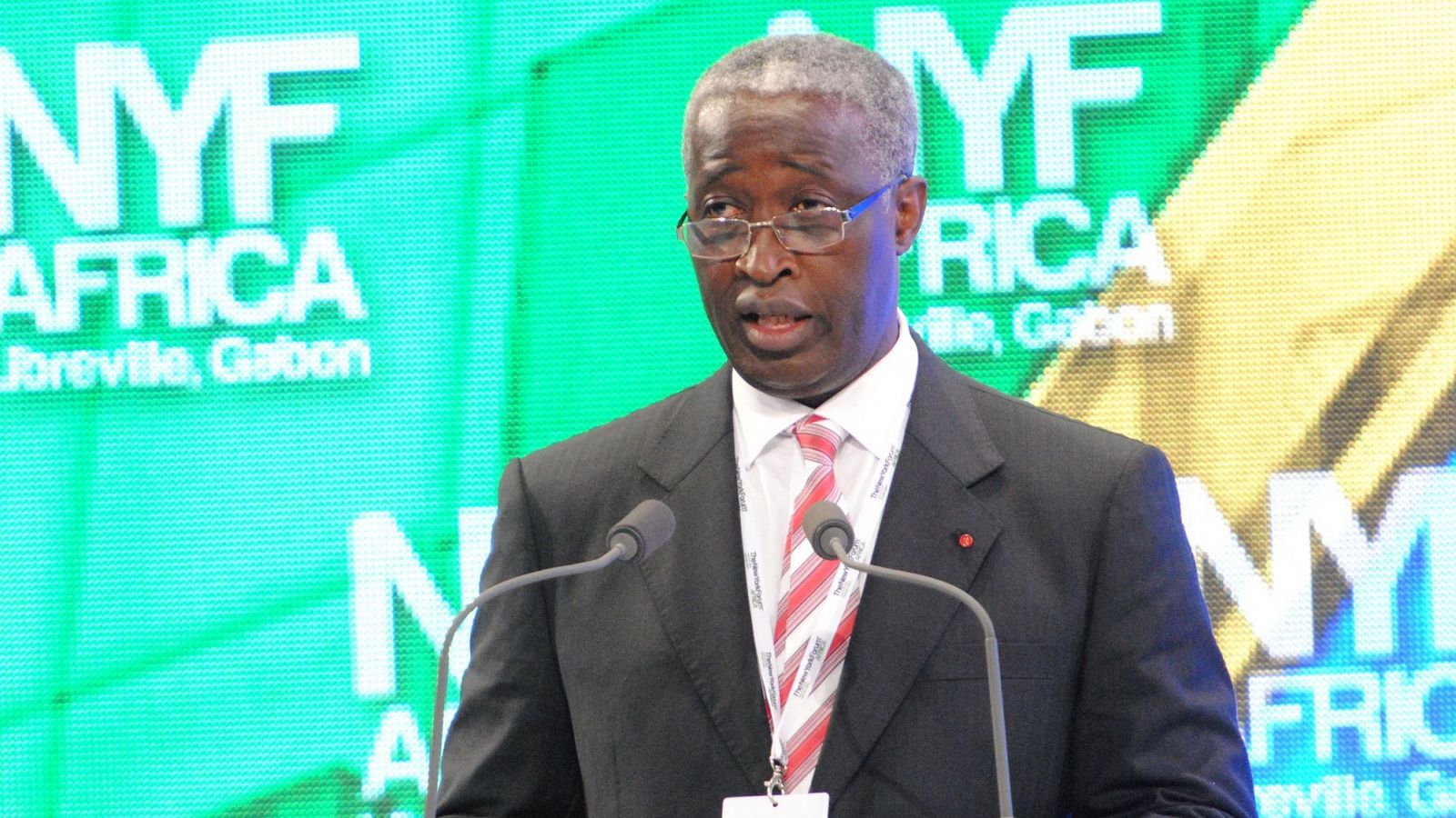 La junta militar golpista de Gabón nombra al opositor Raymond Ndong Sima como jefe de Gobierno de la transición