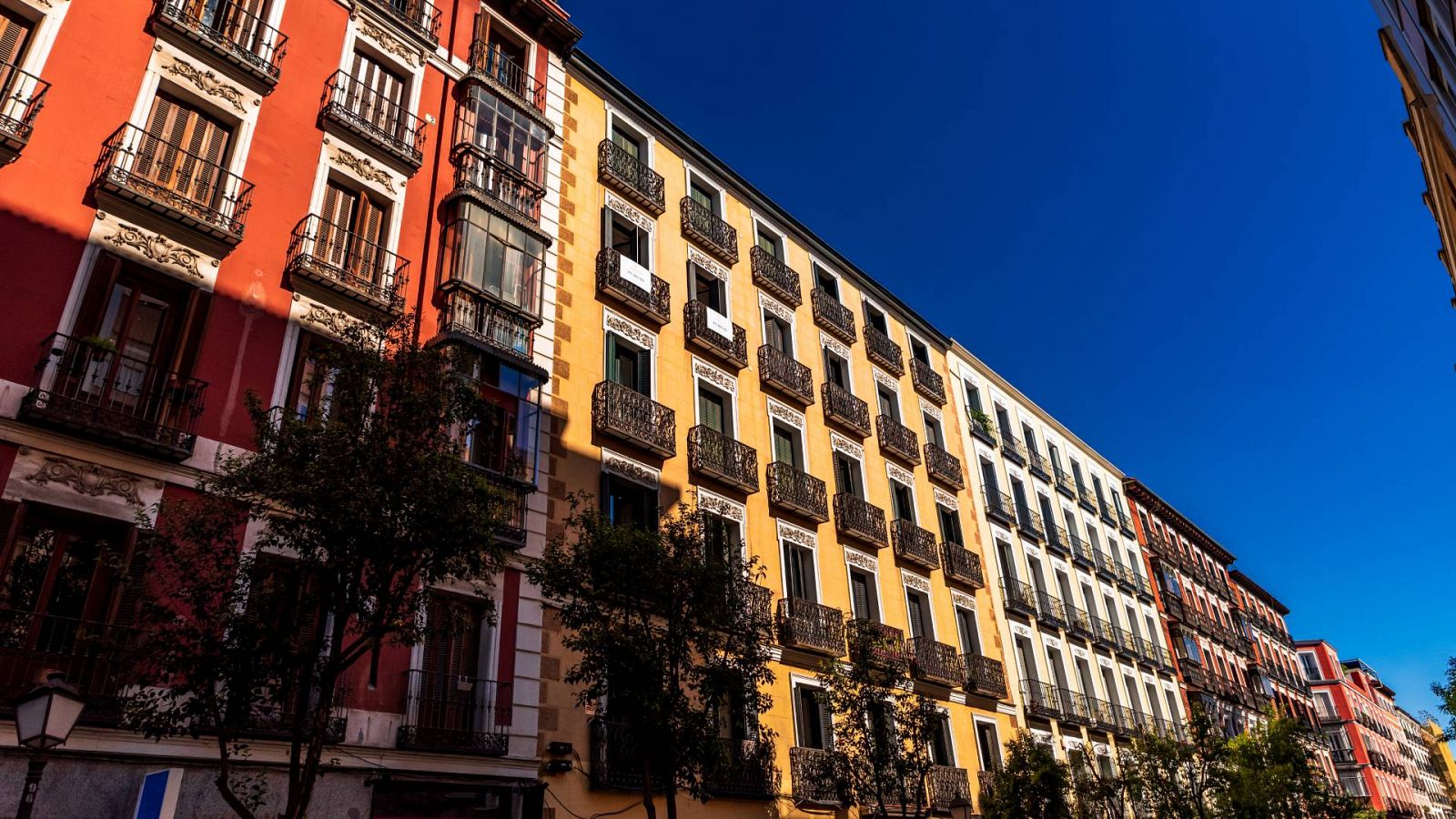 Edificios en una calle de Madrid