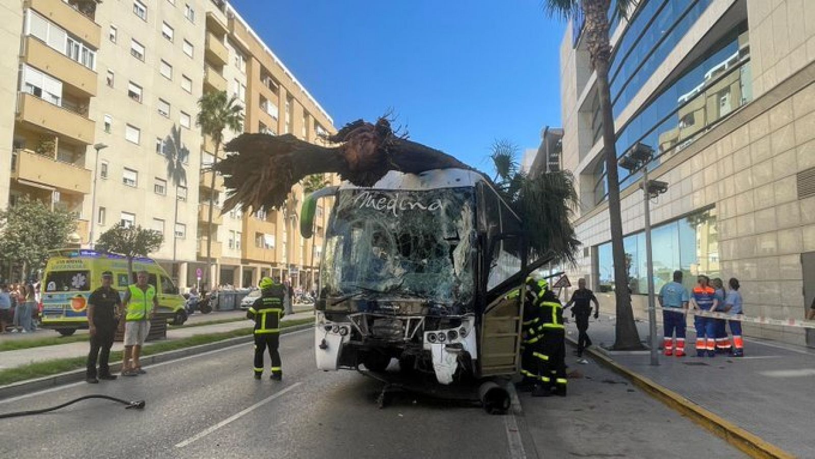 El autobús accidentado en Cádiz