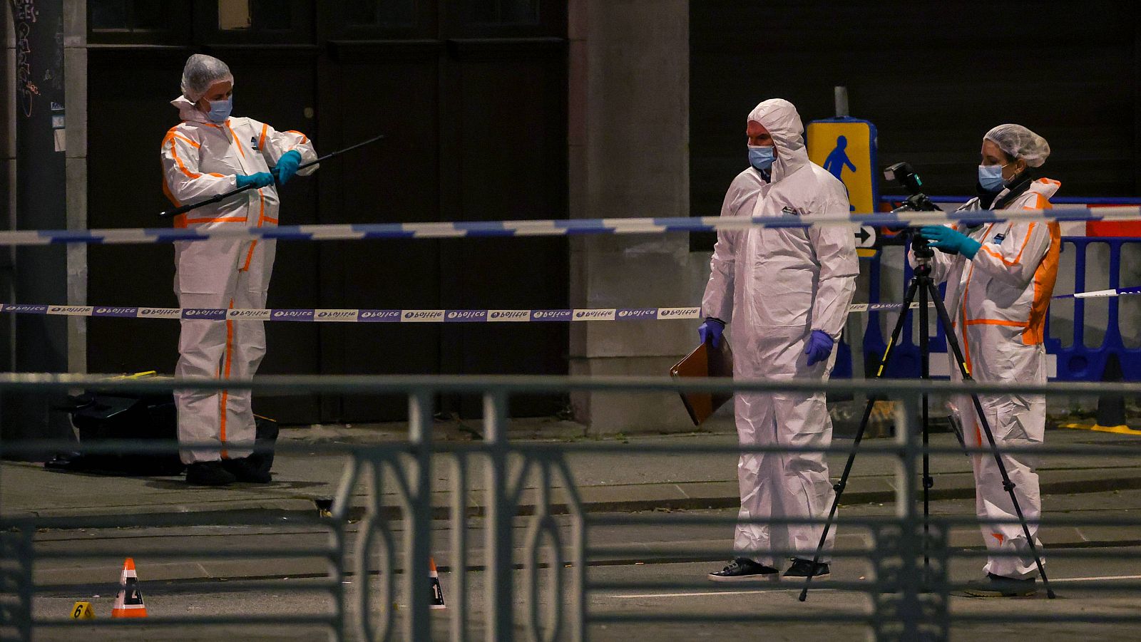 Ataque terrorista con un fusil en el centro de Bruselas