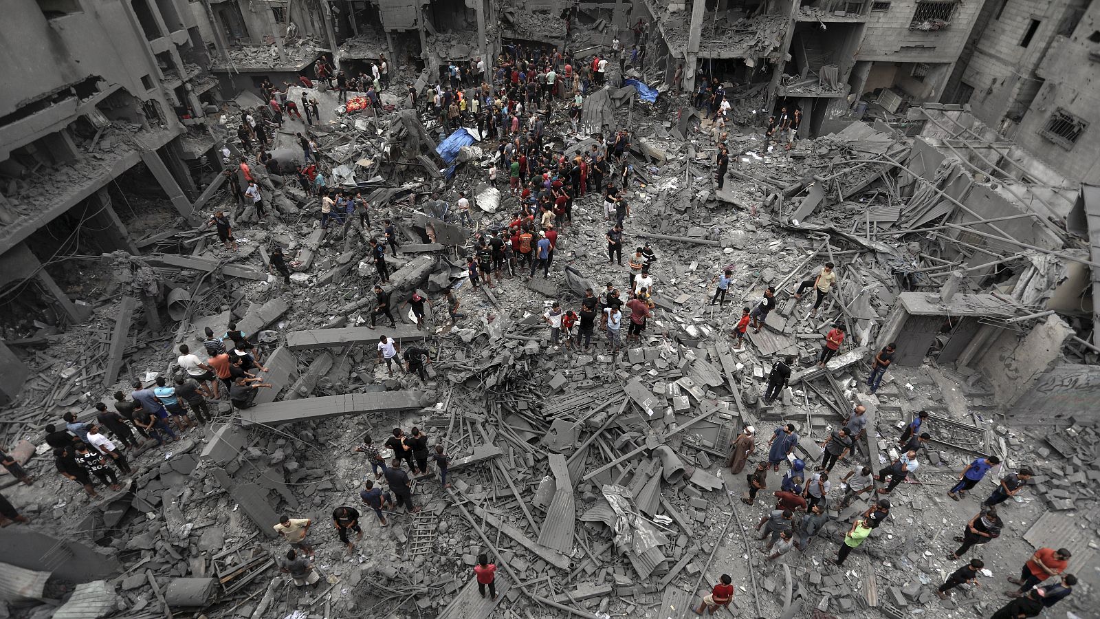 Un edificio reducido a escombros por los bombardeos de Israel sobre civiles
