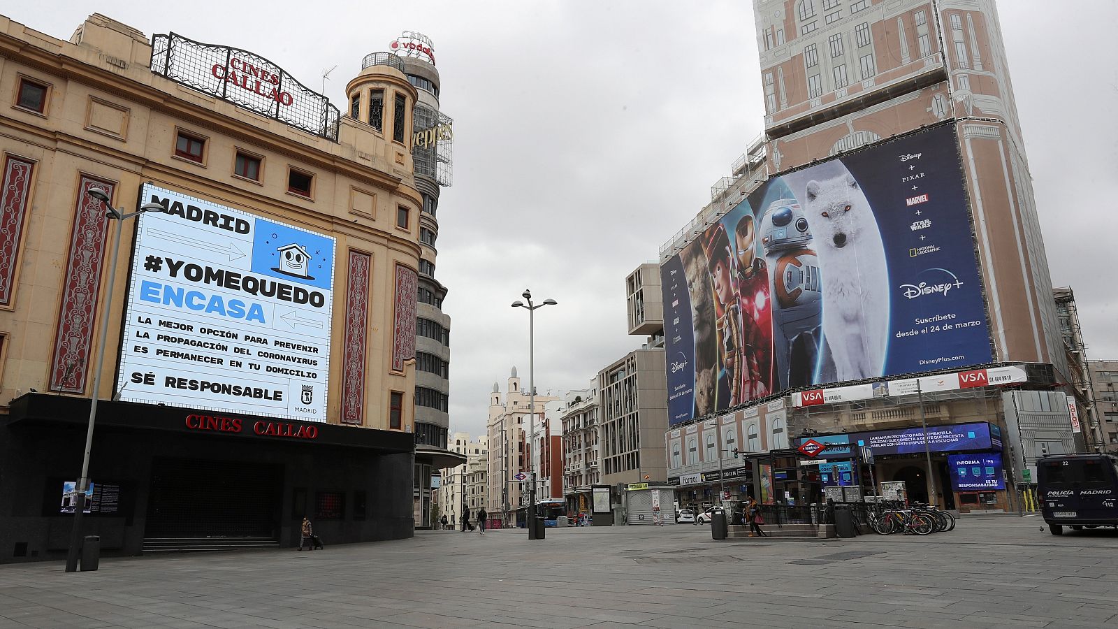 Vista de la Plaza del Callao vacía en Madrid durante el mes de marzo.