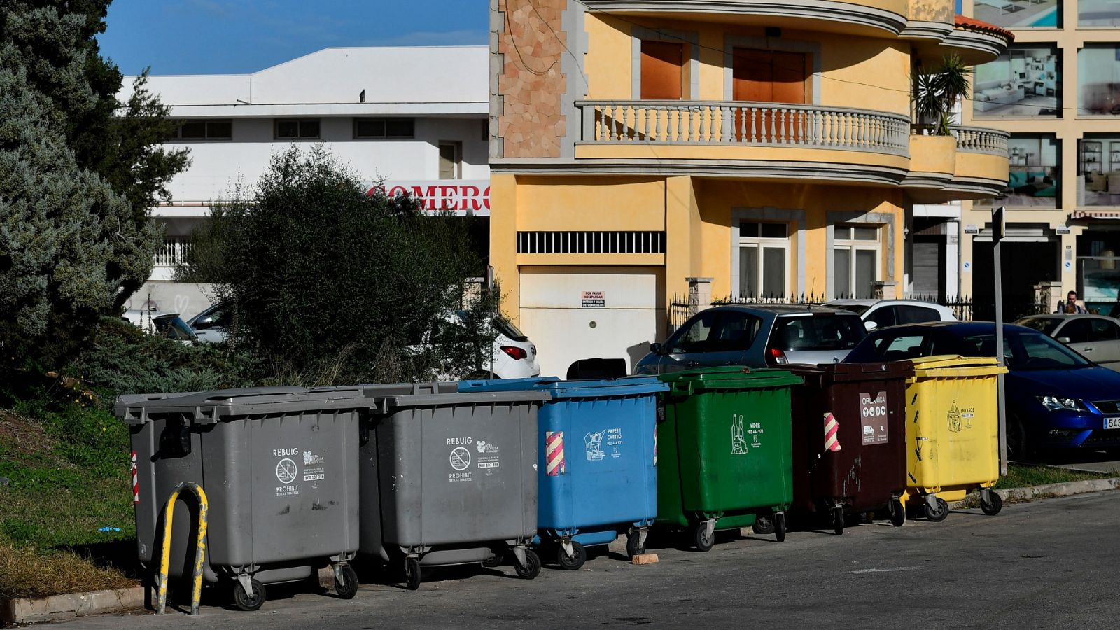 Tres detenidos por arrojar un bebé a la basura en Mallorca