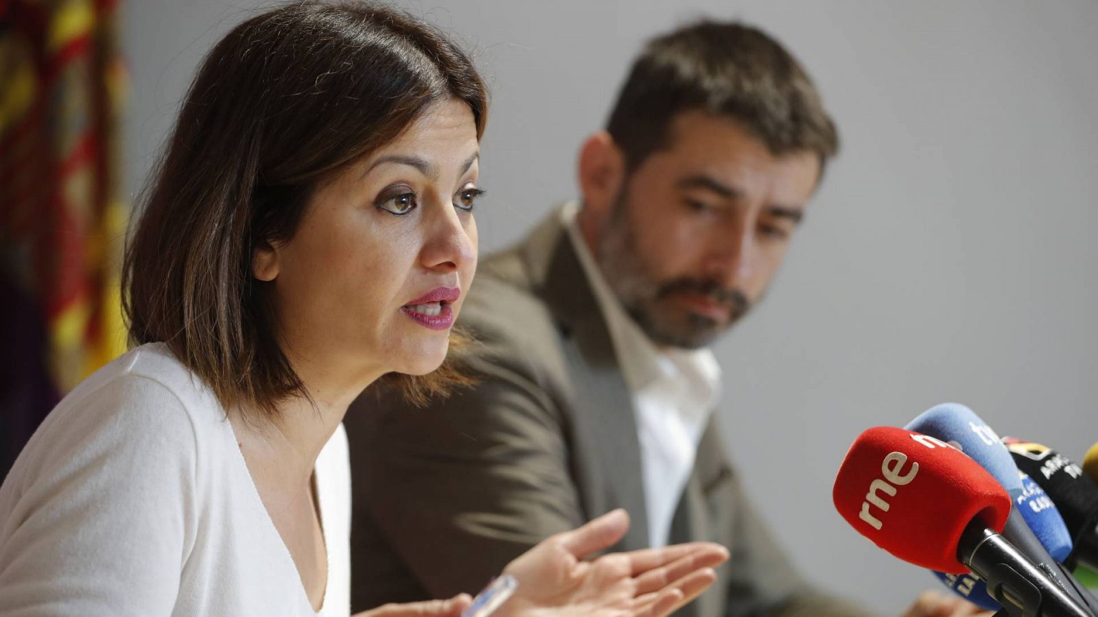 Sira Rego, nueva ministra de Infancia y Juventud: la eurodiputada de IU en una rueda de prensa