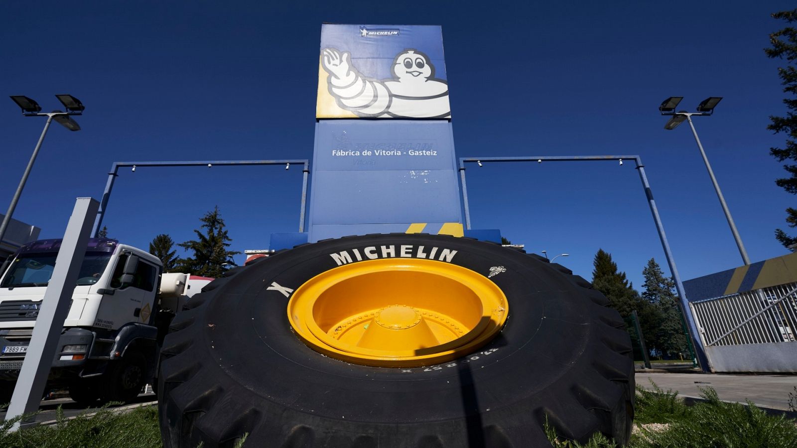 Michelin anuncia un excedente de trabajadores en España