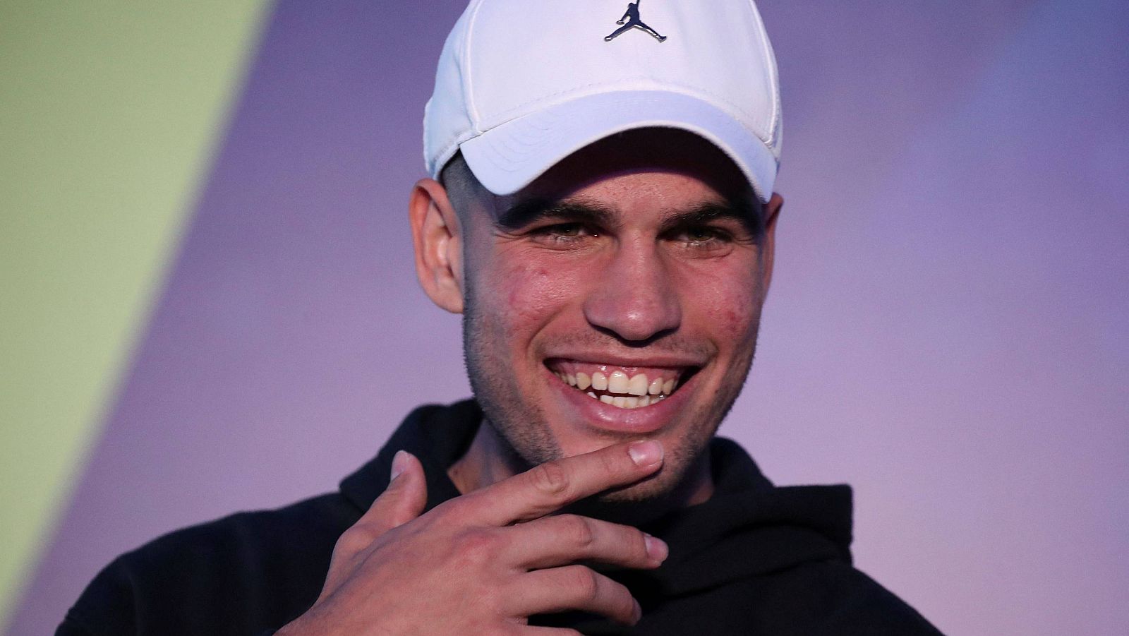 Alcaraz: "Djokovic puede ganar los cuatro Grand Slam, pero aquí estoy para impedirlo"