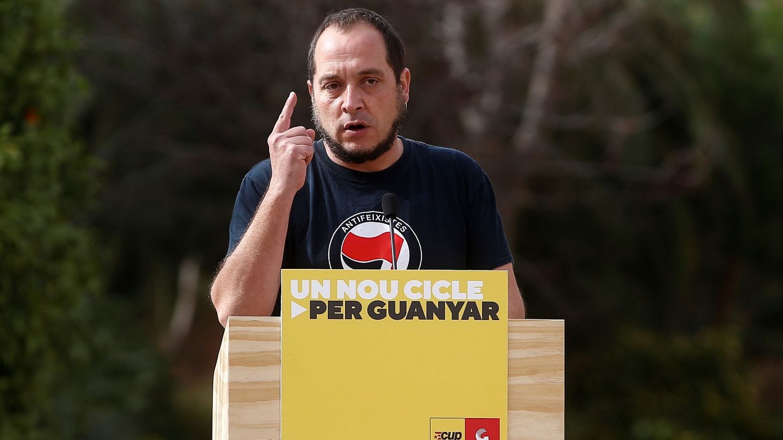 El ex diputado de la CUP , David Fernández participa en un acto electoral