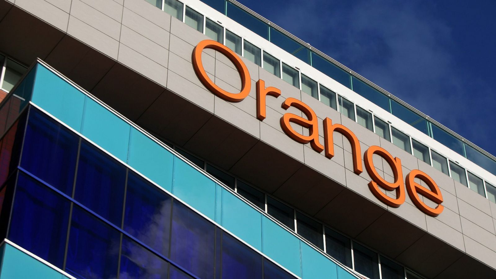 El Logo de Orange en una sede de la compañía