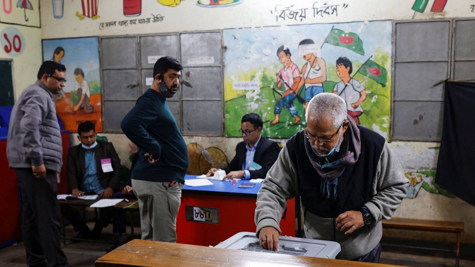 Arranca la votación de las elecciones generales en Bangladesh