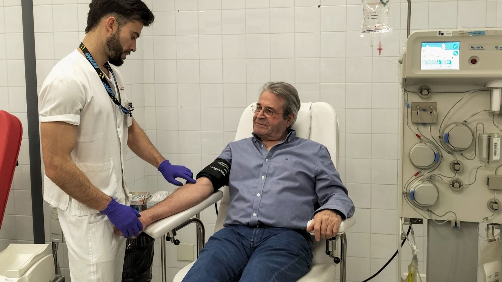Francisco del Amo Zarzo dona sangre por vez número 500, récord en España