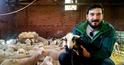 Omar, reportero de Aquí la tierra Omar, reportero de Aquí la tierra