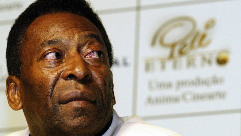 Pelé, ingresado de urgencia en un hospital de Sao Paulo