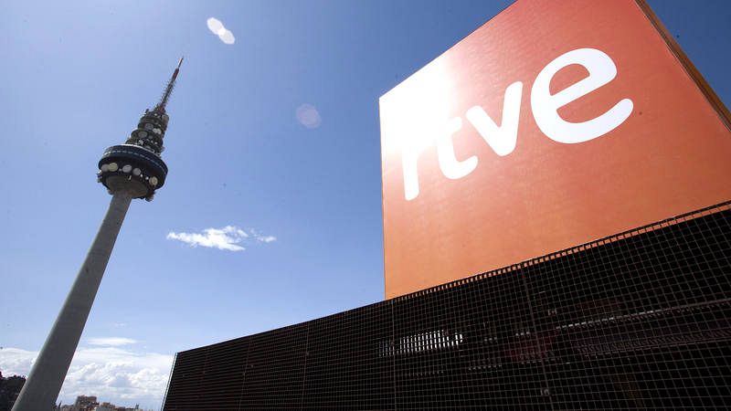 RTVE, edificio de Informativos y torre de comunicaciones en Torrespaña
