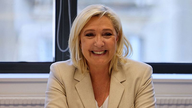 La candidata de Agrupación Nacional, Marine Le Pen, en una reunión del partido ultraderechista este lunes