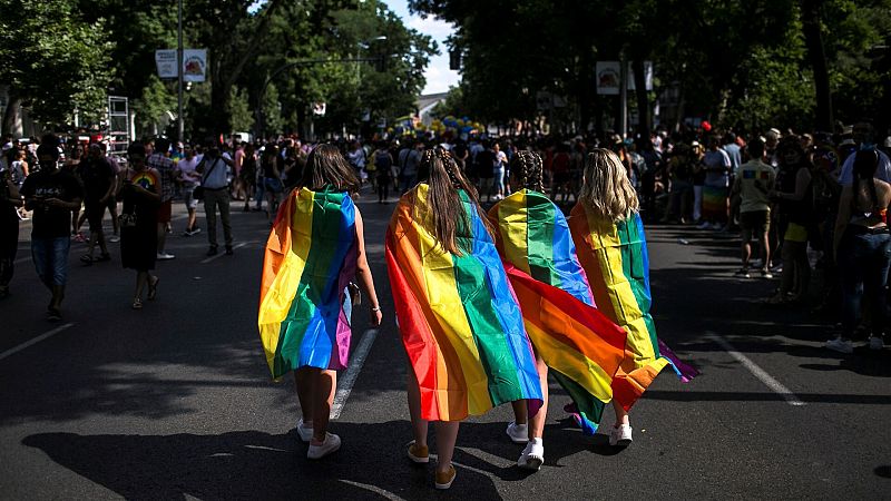 Asistentes a la manifestación del Orgullo LGTBI de 2018, en Madrid.
