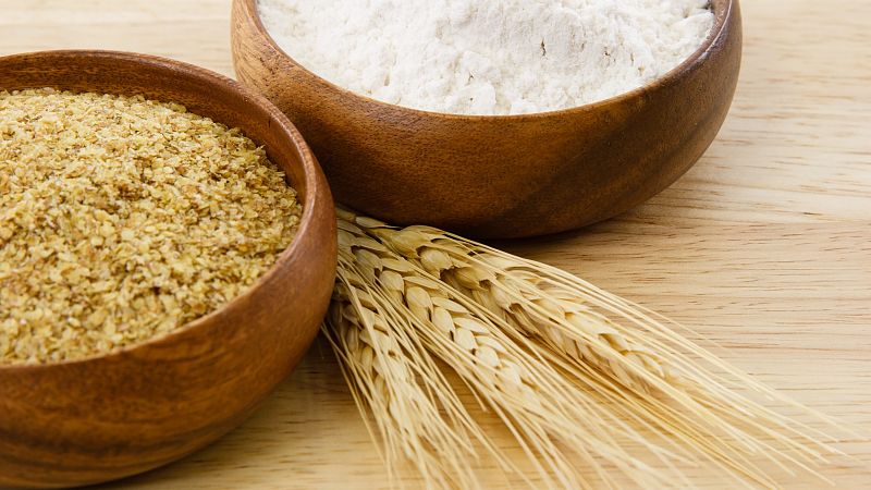 El gluten es una proteina presente en el trigo, en la cebada y en el centeno