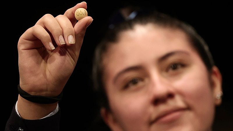 Lotería de Navidad 2022: ¿qué pasa si se canta un número por error? Lotería de Navidad 2022: ¿qué pasa si se canta un número por error?