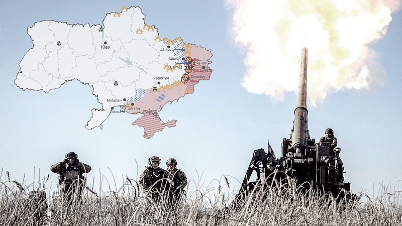 Militares ucranianos disparan hacia posiciones rusas, en una línea de frente cerca de Bajmut en la región de Donetsk.
