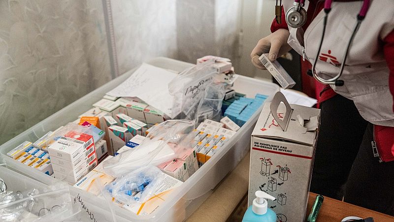 La clínica móvil de MSF en Blahodatne ofrece atención médica