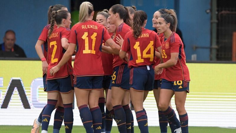 La selección española de fútbol celebrando un gol en el amistoso ante Panamá