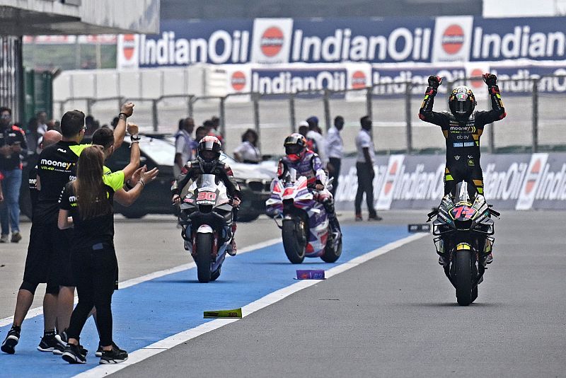 Moto GP | Bezzechi celebra su victoria en La India