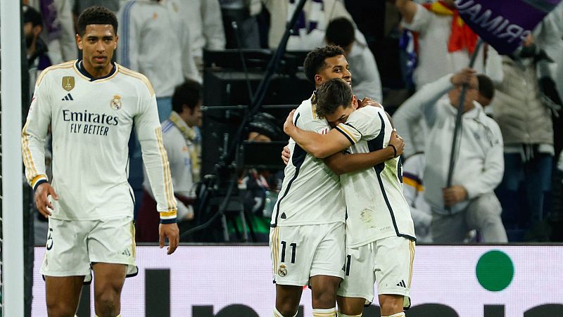 Real Madrid - Granada, en directo: Rodrygo y Brahim se abrazan tras el segundo gol del Madrid