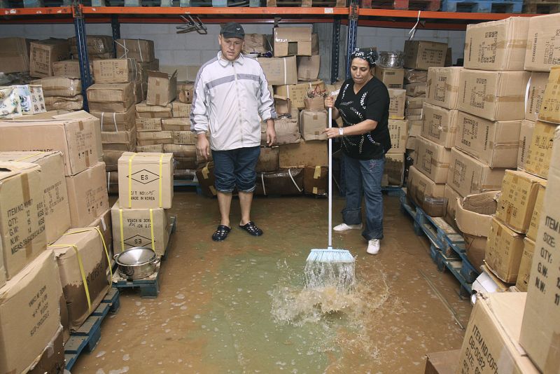 Almacén inundado en Ceuta