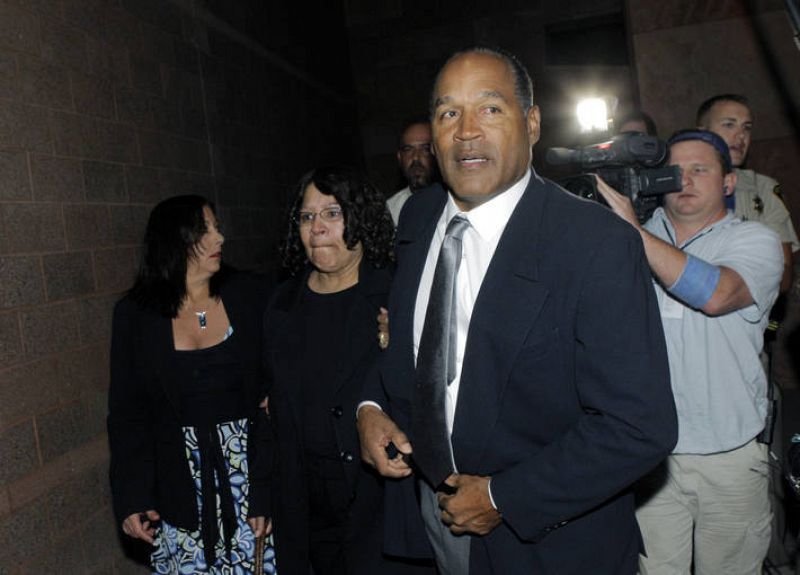 O.J. Simpson and sister arrive for verdict in his trial  at the Clark County Regional Justice Center in Las Vegas
