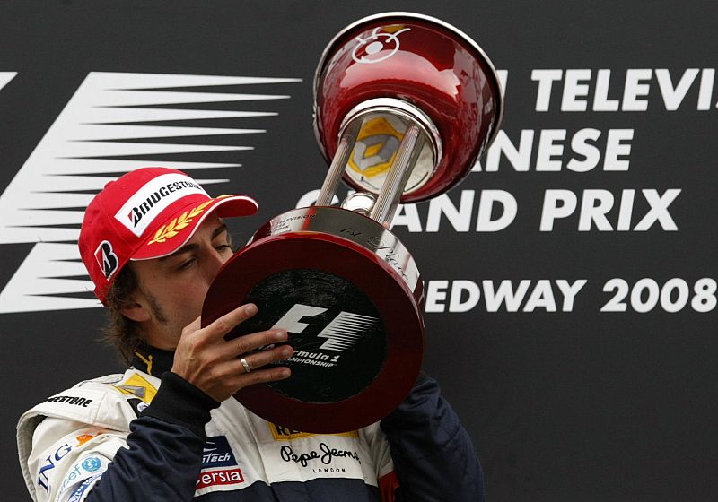 Alonso podría celebrar los títulos con Ferrari a partir de 2011