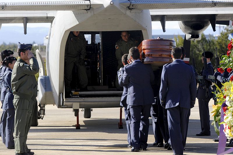 EL FUNERAL EN LA BASE AÉREA DE LOS LLANOS