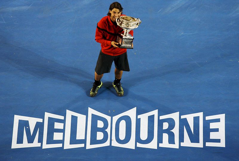 A Nadal ya tampoco se le resiste la pista dura de Melbourne.