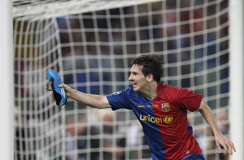 Barcelona's Messi celebrates goal during Champions League final against Manchester United in Rome