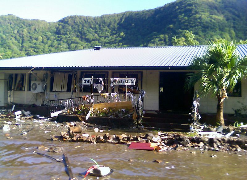 Un tsunami en las islas Samoa causa decenas de muertos