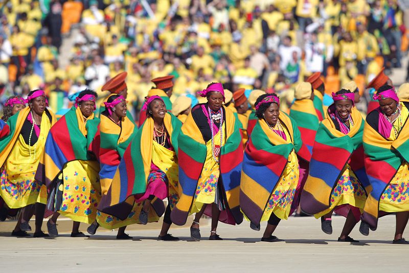 El Mundial de fútbol de Sudáfrica ya ha comenzado. El colorido ha sido la nota dominante en la ceremonia inaugural