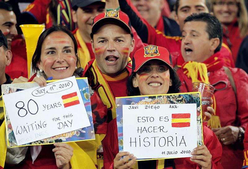 Los seguidores de Holanda y España en la final del Mundial