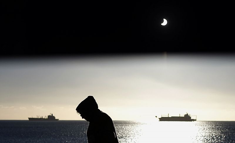 The moon passes between the sun and the earth during a solar eclipse in Valparaiso City