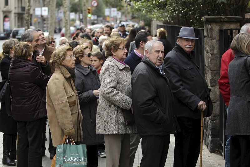 COMICIOS TRANSCURREN CON PARTICUIPACIÓN SIMILAR A LA DE 2006 Y SIN INCIDENTES