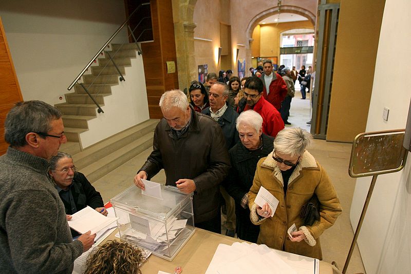 Ambiente electoral en Tarragona en una jornada electoral que ha transcurrido con normalidad.