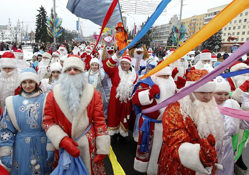 Vestidos de Papa Noel en Bielorrusia