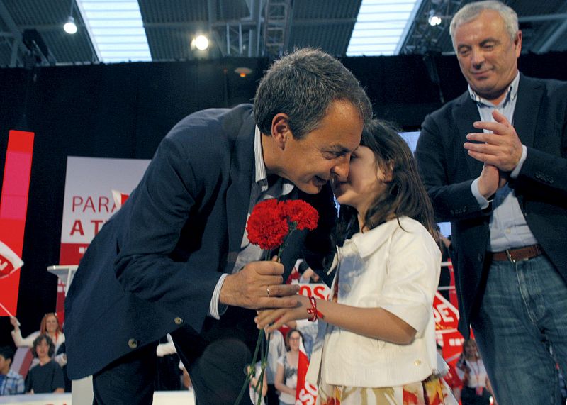 JOSÉ LUIS RODRÍGUEZ ZAPATERO PARTICIPA EN UN MITIN ELECTORAL EN A CORUÑA